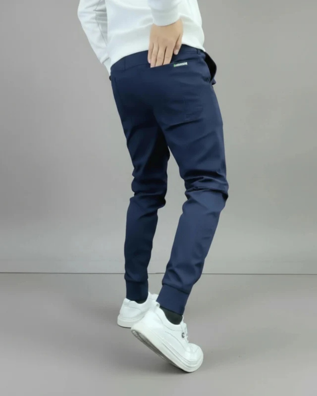 Andrés | Pantalón elástico entallado para hombre