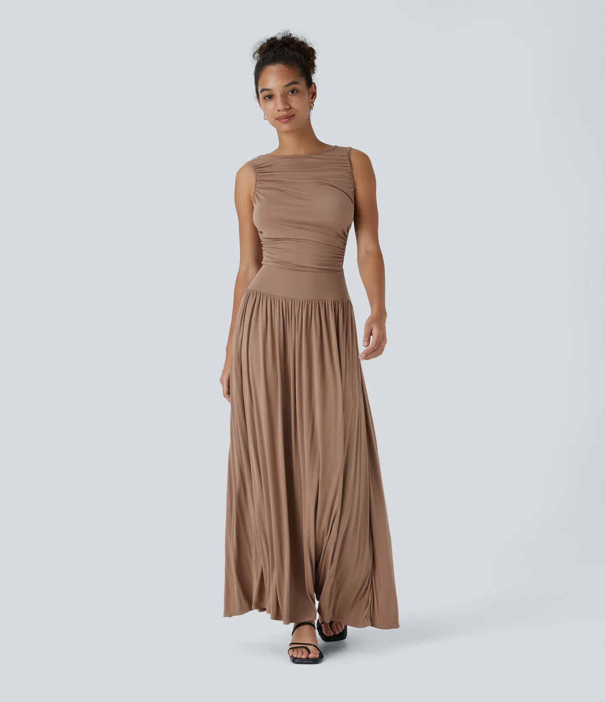 Rosario | Vestido maxi asimétrico de canalé con bolsillos