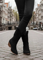 Manuela | Botines cowboy con detalles perforados