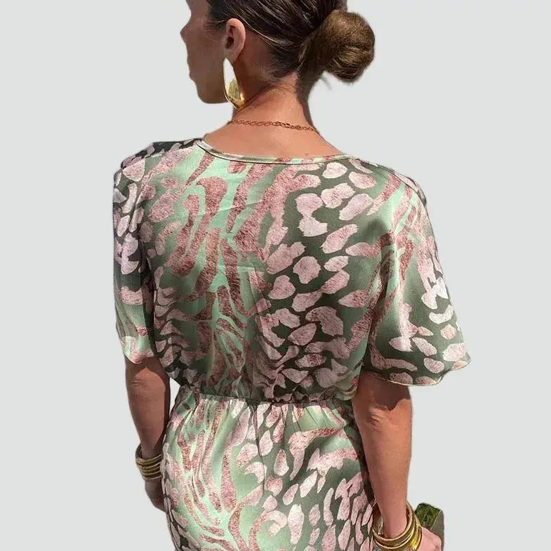 Vestido largo estampado con nudo delantero