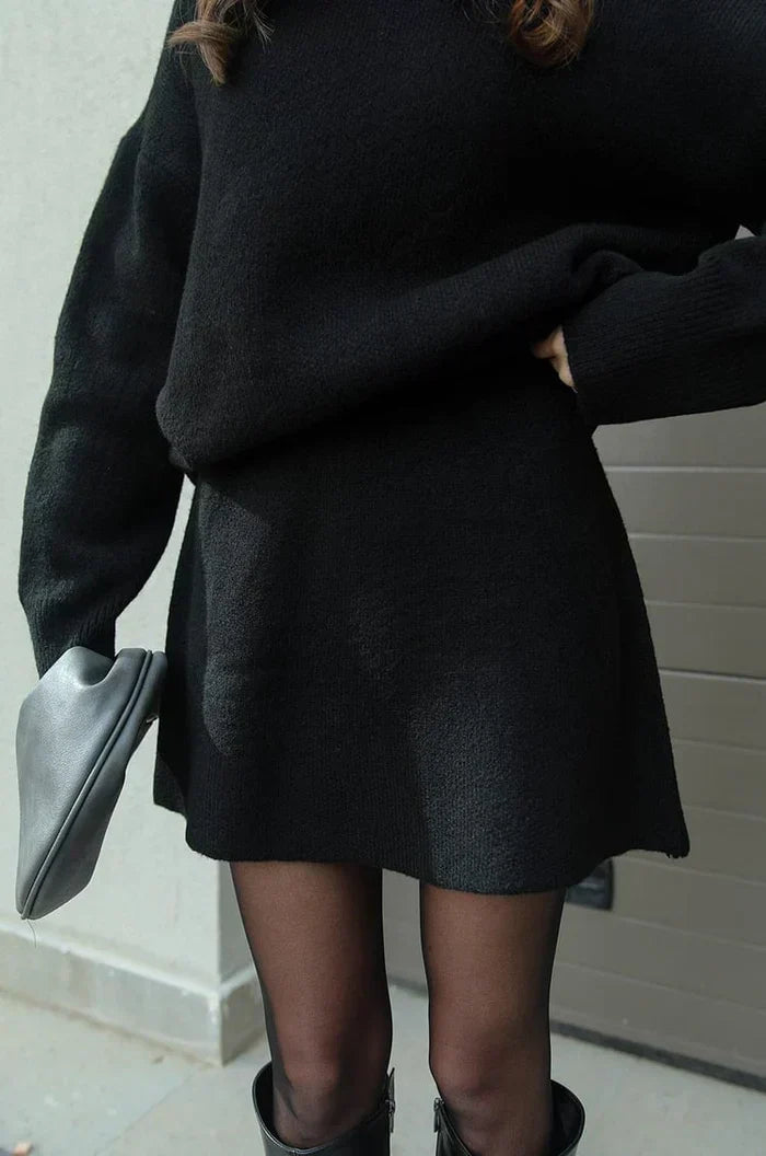 Beatrice | Conjunto de jersey y falda de punto