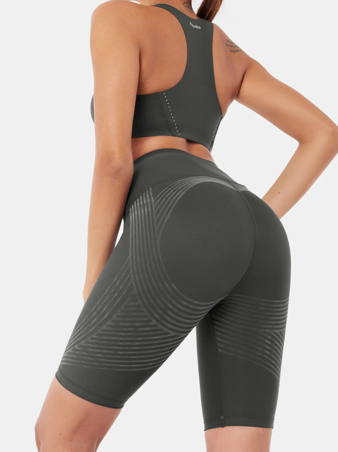 Leggings cortos con textura 3D