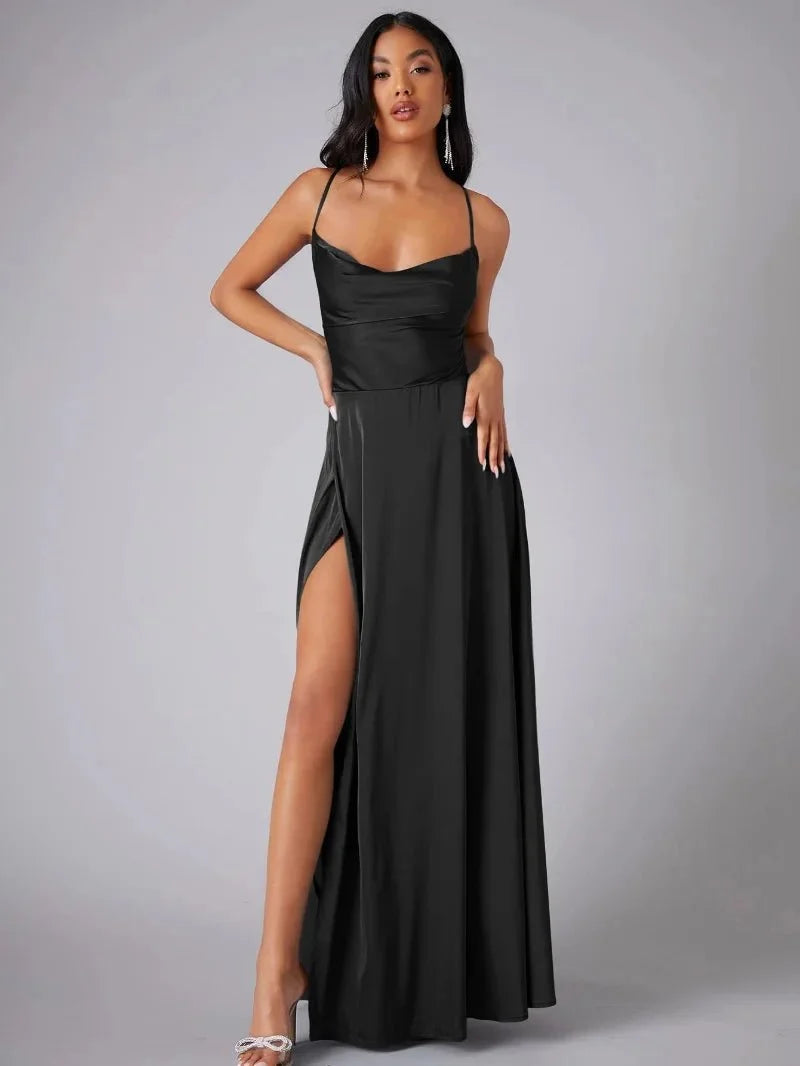 Vestido largo satinado con espalda abierta