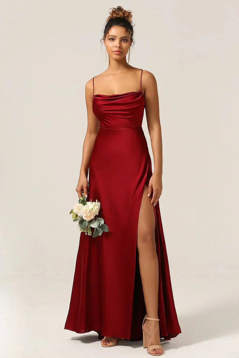 Imelda | Vestido largo satinado con espalda abierta