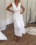 Vestido midi blanco con detalles de encaje