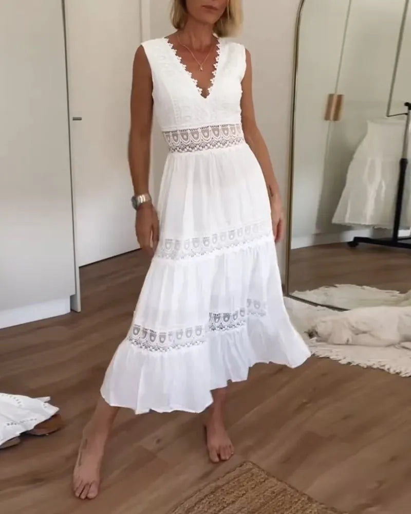 Vestido midi blanco con detalles de encaje