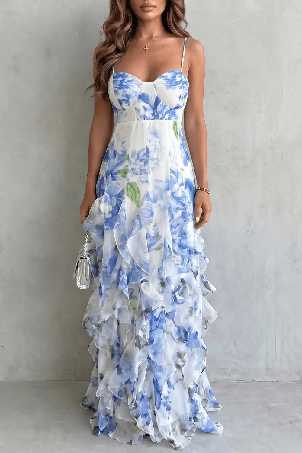 Vestido largo de flores con volantes