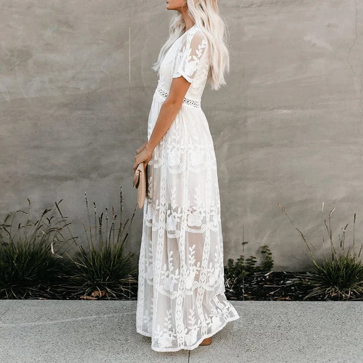 Vestido largo blanco de encaje con escote en V
