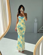 Vestido midi de flores sin mangas