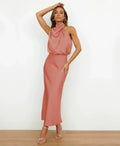 Fidela | Vestido midi con cuello halter drapeado