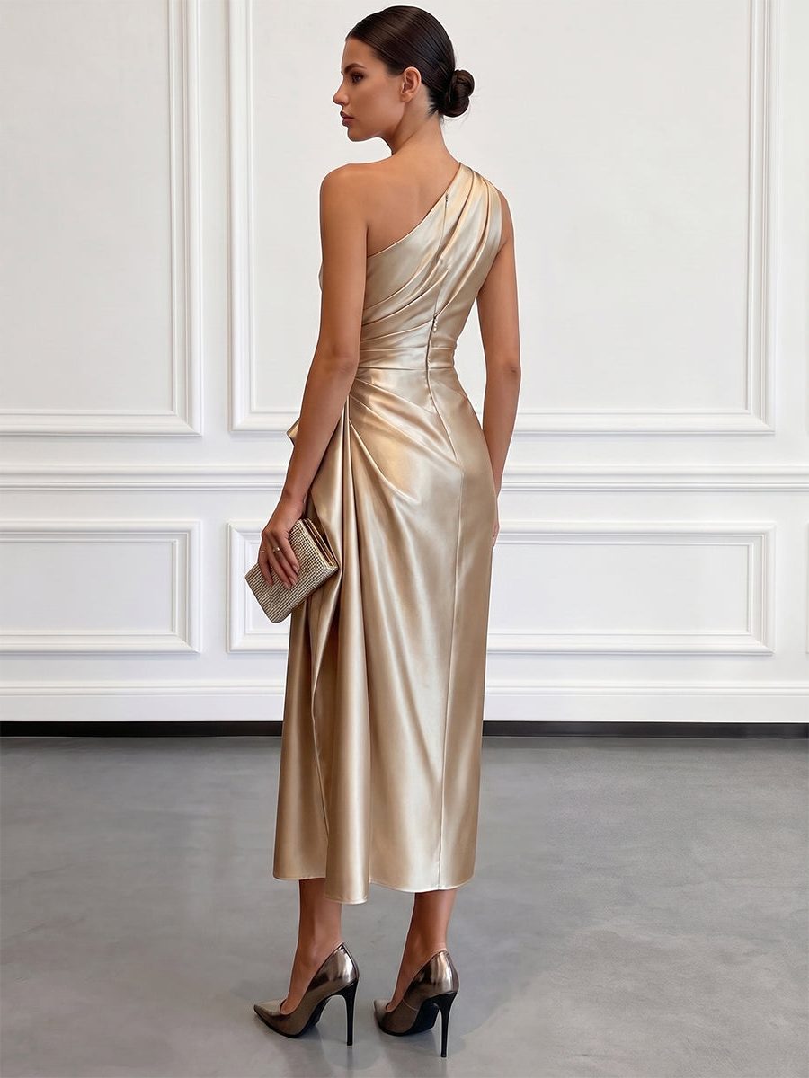 Vestido midi de un hombro con frunces