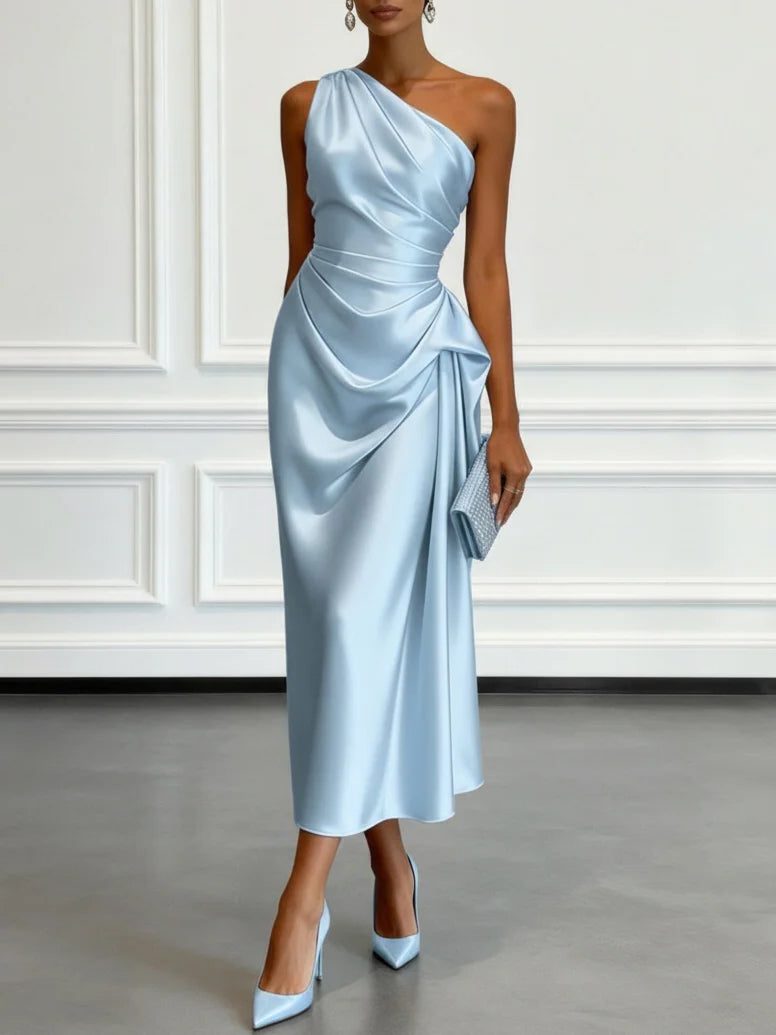 Vestido midi de un hombro con frunces
