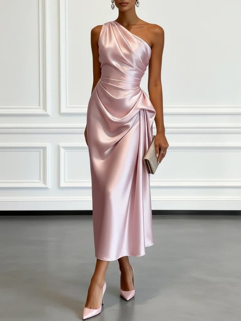 Vestido midi de un hombro con frunces