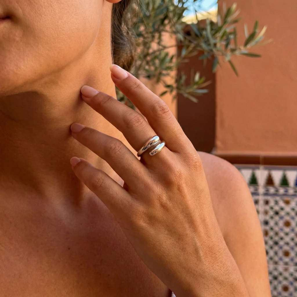 Ámbar | Anillo minimalista Waterdrop